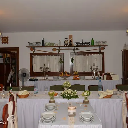 Bed & Breakfast Strazsa Tanya